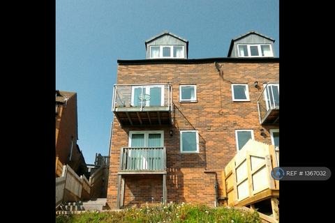 undefined, Foxroyd Lane, Thornhill, WF12