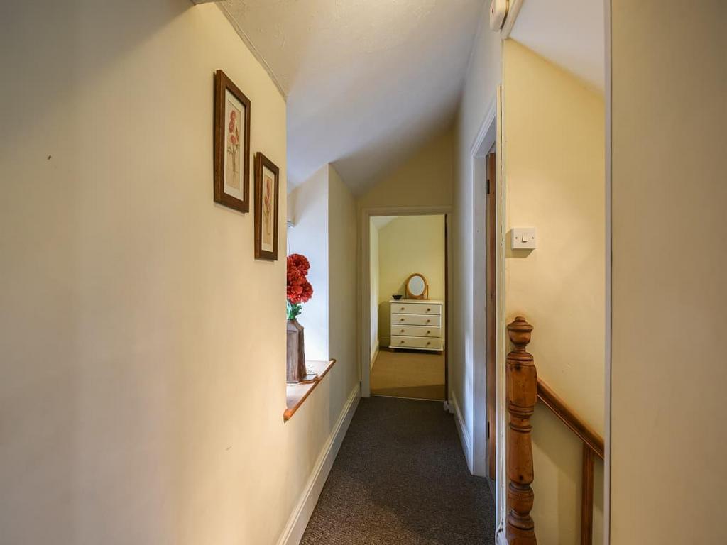 Hallway.jpg