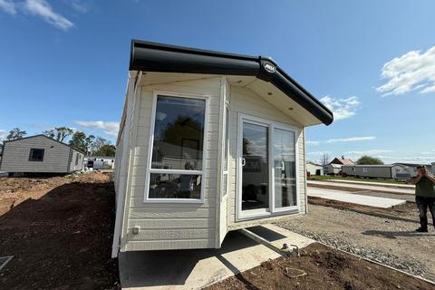 2 bedroom holiday lodge for sale, Church Laneham DN22