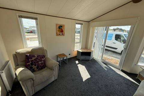 2 bedroom holiday lodge for sale, Church Laneham DN22