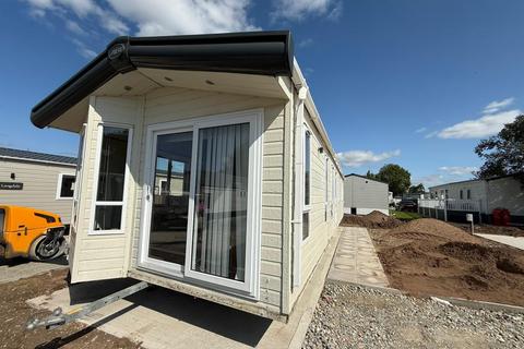 2 bedroom holiday lodge for sale, Church Laneham DN22