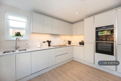 undefined, Connaught Road, Teddington, TW11