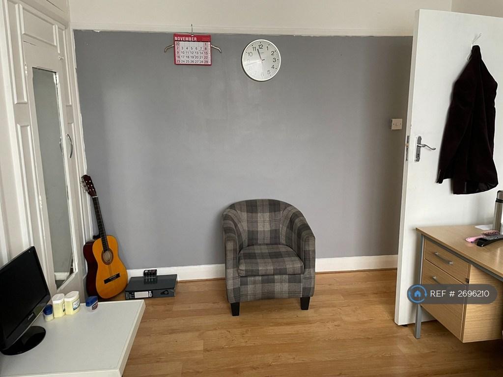 Rear Bedroom