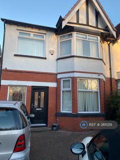 4 bedroom semi-detached house to rent, Norwood Crescent, Southport, PR9