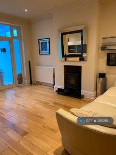 4 bedroom semi-detached house to rent, Norwood Crescent, Southport, PR9