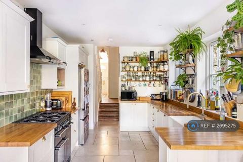 undefined, Gloucester Road, London, N17