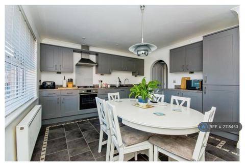 3 bedroom semi-detached house to rent, Eton Way, Boston, PE21