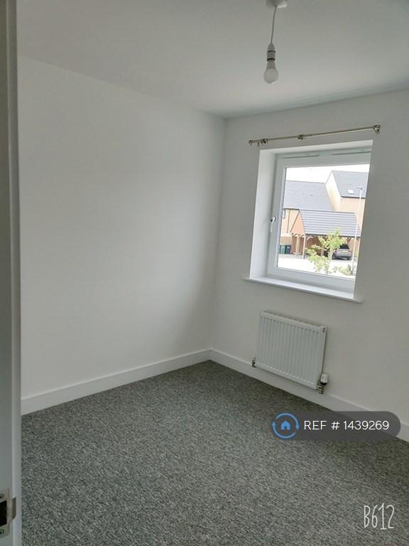 2nd Bedroom
