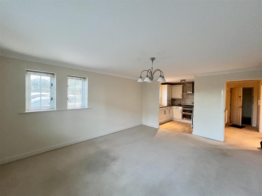 08008756-86 BA-4125-9304-BE9 C6 F2 DD983.jpeg