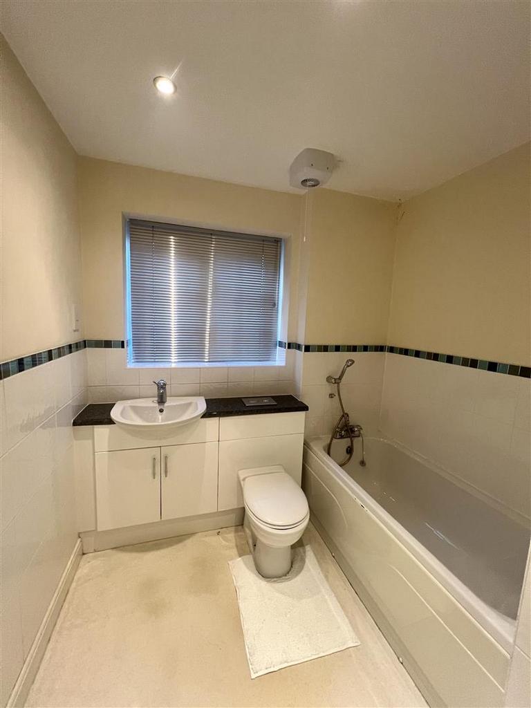 71 C7 DE6 A-48 F1-4 D3 E-AA42-EC1 BC496 F83 C.jpeg