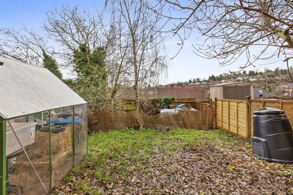 8 Vanguard Close, HP12 3 FP-7.jpg