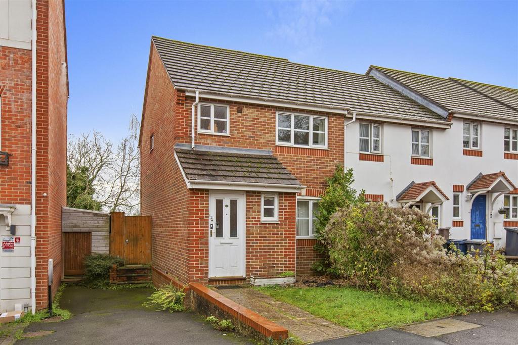 8 Vanguard Close, HP12 3 FP-14.jpg