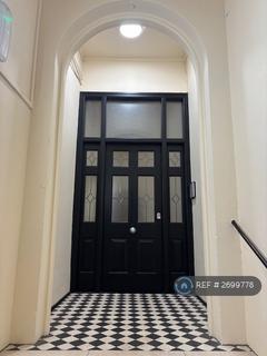 1 bedroom flat to rent, Balmoral Court, Southsea, PO5