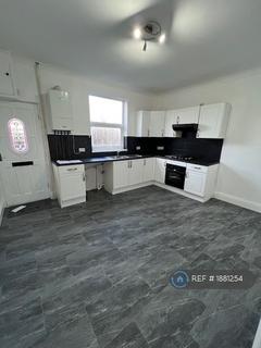 2 bedroom terraced house to rent, Friarwood Terrace, Pontefract, WF8