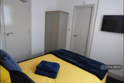 6 bedroom terraced house to rent, Empress Road, Kensington, Liverpool, L7
