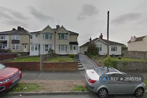3 bedroom semi-detached house to rent, Winterley Lane, Walsall, WS4
