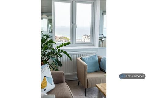 2 bedroom flat to rent, Tower Court, Bournemouth, BH2