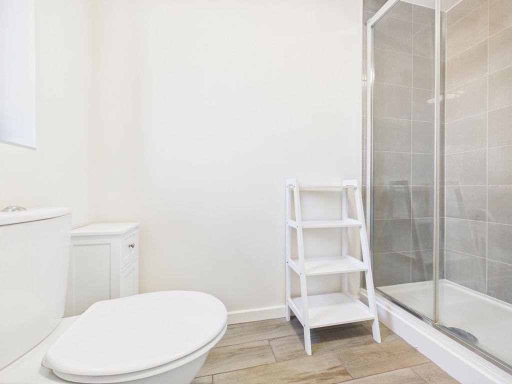 En-suite off Bedroom One