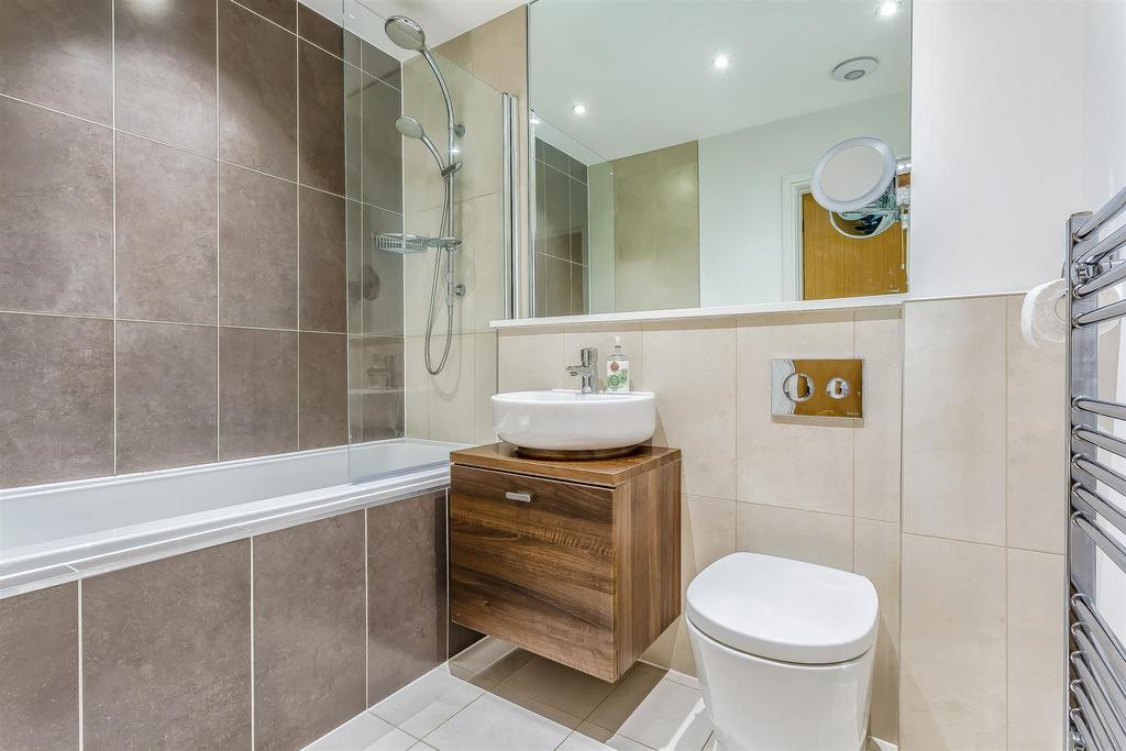Flat-hurley-close-banstead-1006.jpg