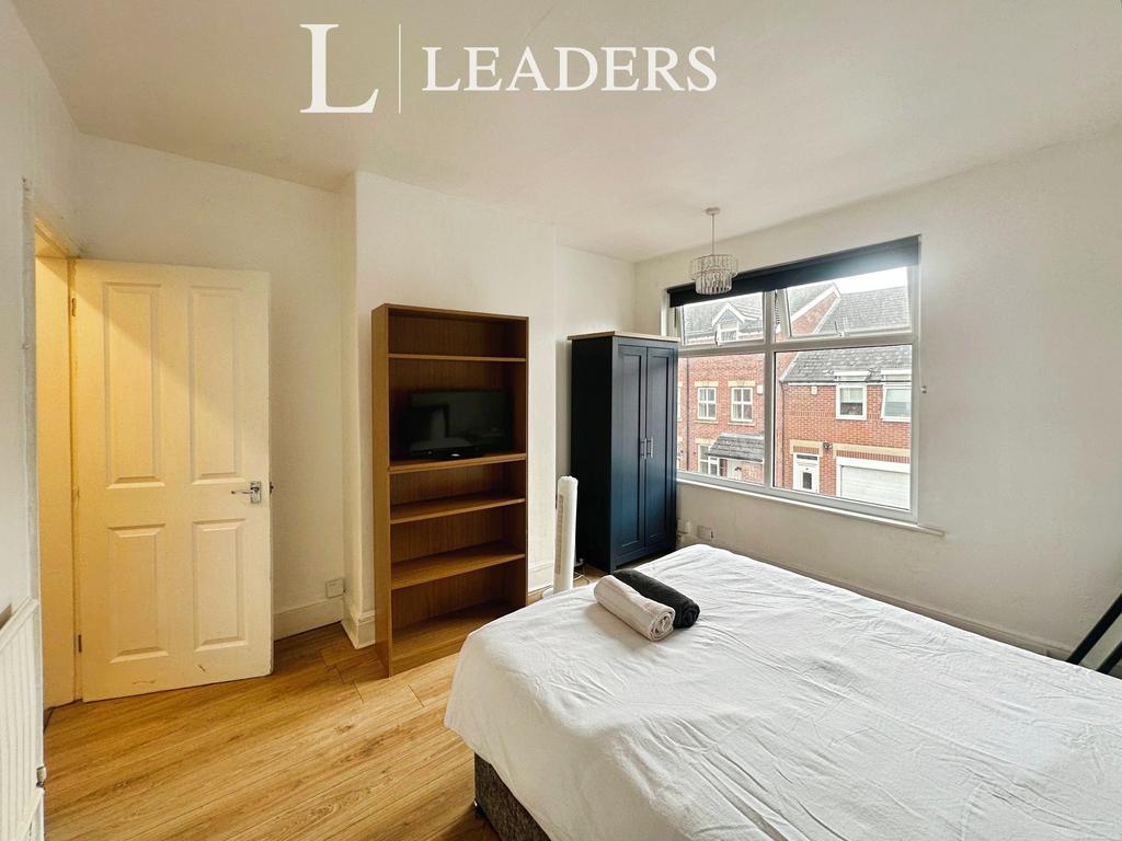 Bedroom (3)
