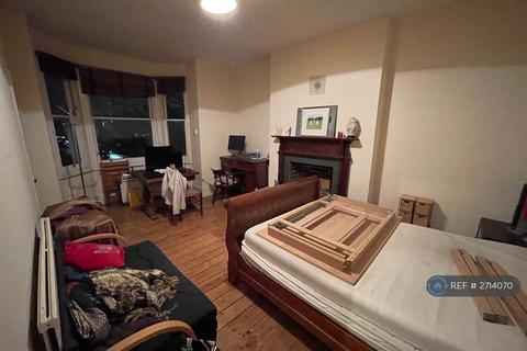 1 bedroom flat to rent, Allfarthing Lane, London, SW18