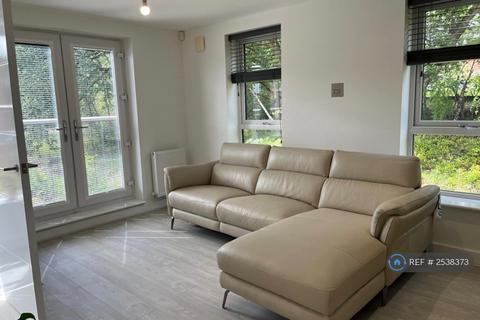 2 bedroom semi-detached house to rent, Copper Beech Court, Leeds, LS16