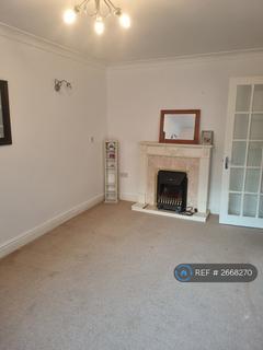 3 bedroom detached house to rent, Woodvale Avenue, Cardiff, CF23