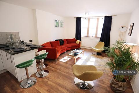 3 bedroom semi-detached house to rent, Mews House In Marylebone, London, W1U