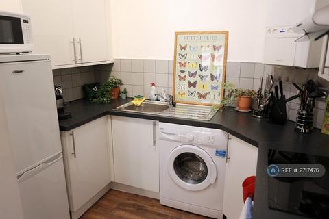 3 bedroom semi-detached house to rent, Mews House In Marylebone, London, W1U