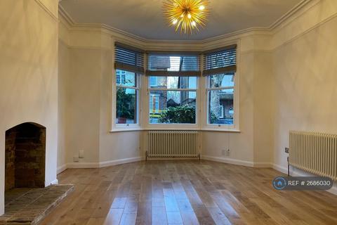 undefined, Stately Court, Luton, LU3