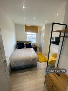 1 bedroom flat to rent, Parrock Street, Gravesend, DA12