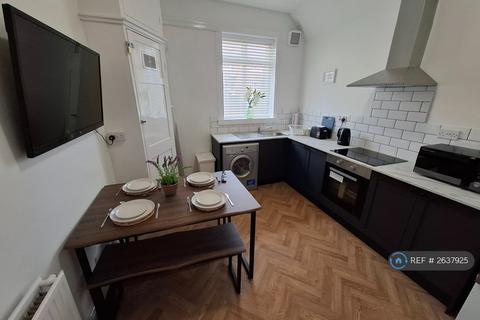 1 bedroom in a flat share to rent, Greyfriars, Scarborough, YO11