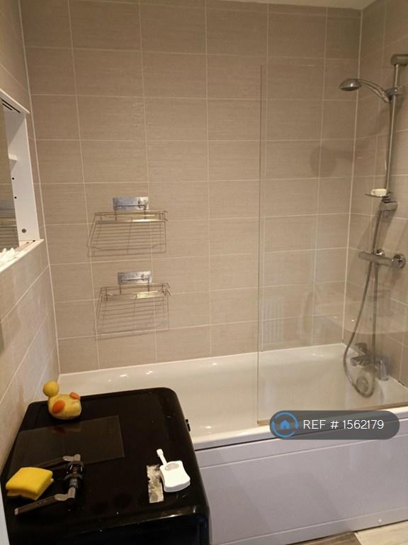 Second En Suite Bathroom