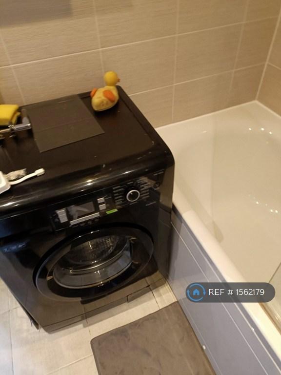Second En Suite Bathroom