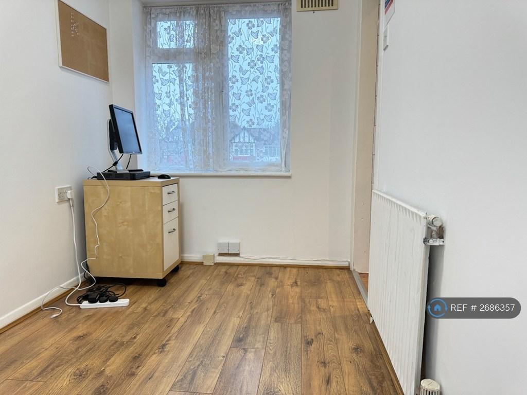 Office/ Bedroom 4