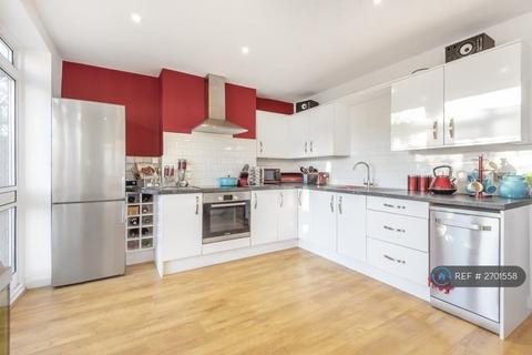 undefined, Cassiobury Avenue, Feltham, TW14
