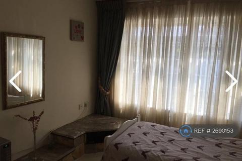 undefined, Kingfisher Close, Harrow Weald, Harrow, HA3