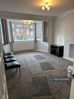 2 bedroom flat to rent, Twyford Court, London, W3