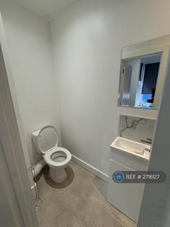 1 bedroom in a house share to rent, Canterbury Street, Gillingham, ME7