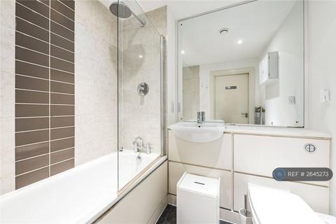 1 bedroom in a house share to rent, Napier Avenue, London, E14