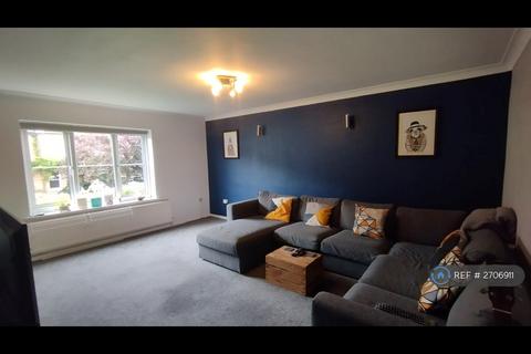 2 bedroom flat to rent, Cornsland Court, Brentwood, CM14