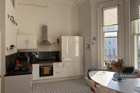 2 bedroom flat to rent, Cambridge Road, Brighton, BN3