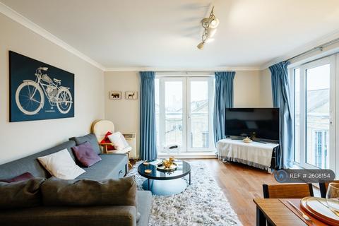 2 bedroom flat to rent, Millennium Drive, London, E14