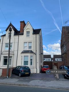 5 bedroom semi-detached house to rent, Lilac Grove, Beeston, Nottingham, NG9