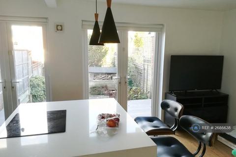 undefined, Strathmore Avenue, Coventry, CV1