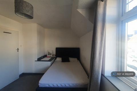undefined, Caillard Road, Byfleet, West Byfleet, KT14