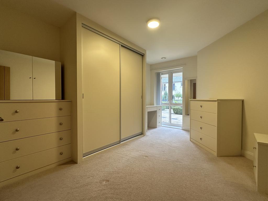 Bedroom.JPG