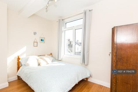 3 bedroom maisonette to rent, Ditchling Rise, Brighton, BN1