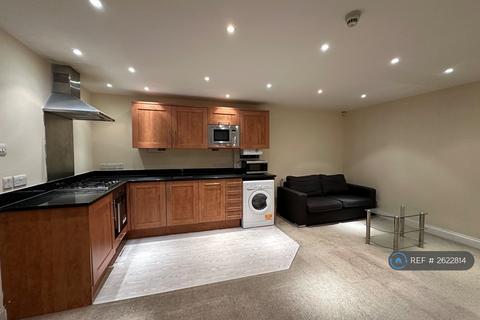 1 bedroom flat to rent, Old Station Way, London, SW4