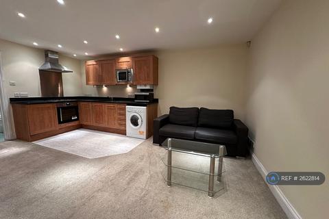 1 bedroom flat to rent, Old Station Way, London, SW4